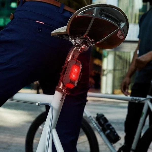Lumini LED Anti-Coliziune Pentru Motocicletă – Securitate Și Stil 