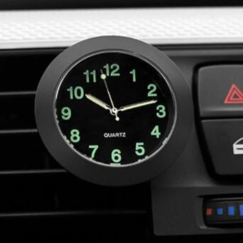 Mini Hodiny Auto – Jasný Analógový Displej A Jednoduchá Montáž 