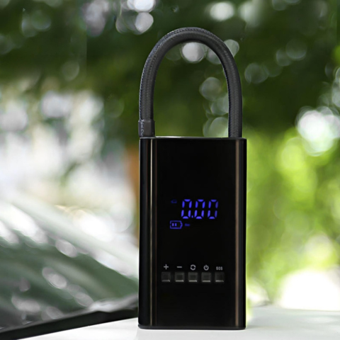 Mini Compresseur Portable – Affichage LED Et Pression Réglable
