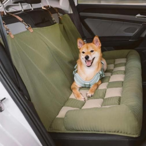Rear Car Seat for Dog – Easy Installation and Stability 