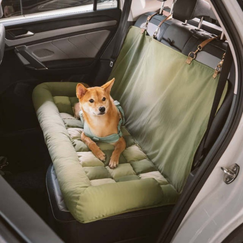 Rear Car Seat for Dog – Easy Installation and Stability 