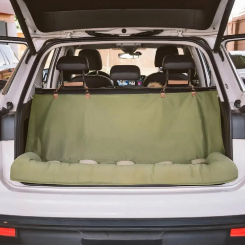 Rear Car Seat for Dog – Easy Installation and Stability 