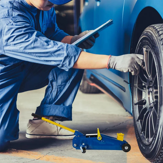 Hydraulický zdvihák 2T — Robustný nástroj pre auto 